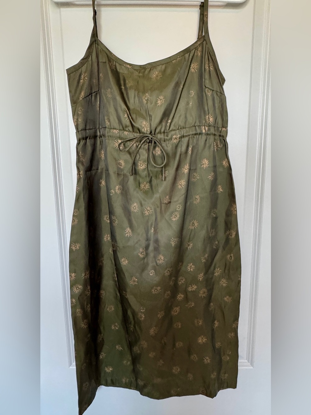 Vintage Esprit Olive Green Dress with Subtle Gold Detail